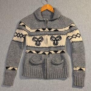 Aritzia Gray and Cream Kids Sweater